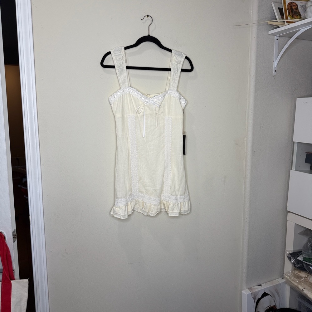 West of Melrose Cream Sleeveless Dress with Lace Details